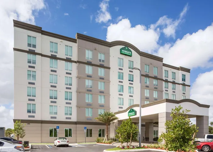 Wingate By Wyndham Miami Airport Hotel